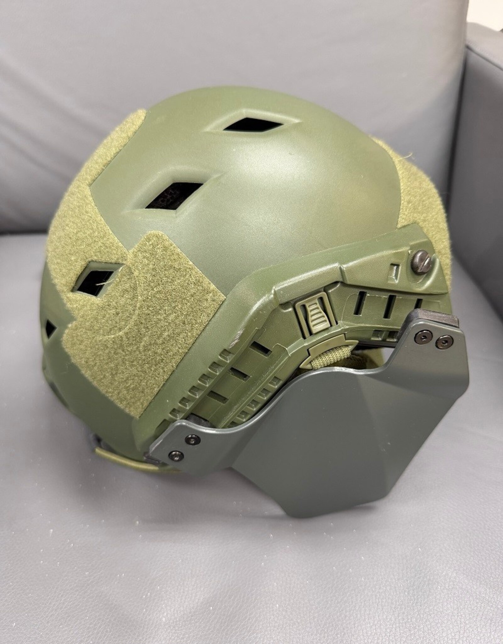 Umarex **PRE-OWNED** HK G36 C ELITE 6mm BB w/ Helmet