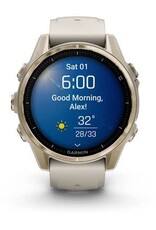 Garmin fēnix® 8 – 43 mm, AMOLED, Sapphire, Soft Gold with Fog Gray/Dark Sandstone Silicone Band