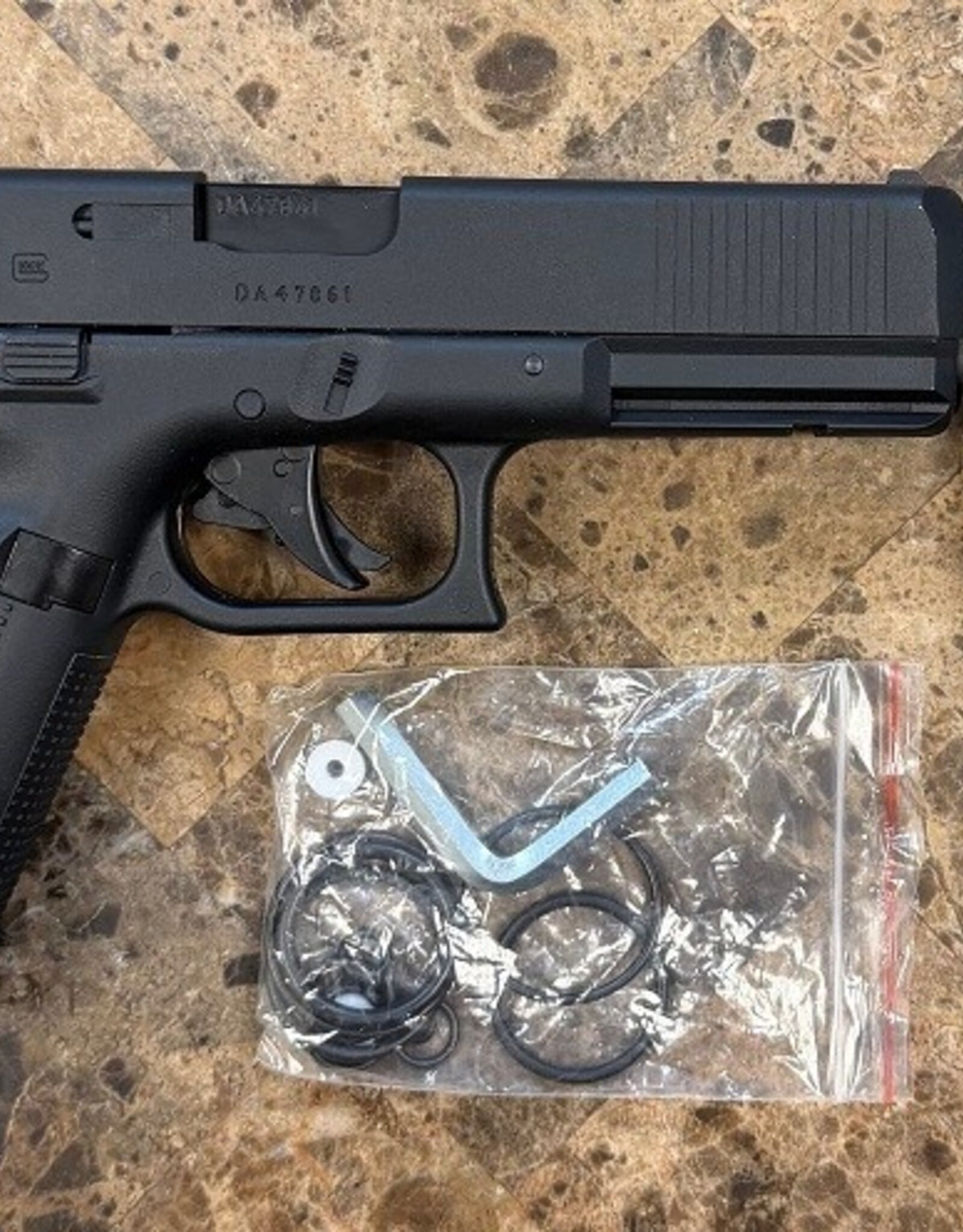 Umarex **PRE-OWNED** GLOCK GEN5 .177