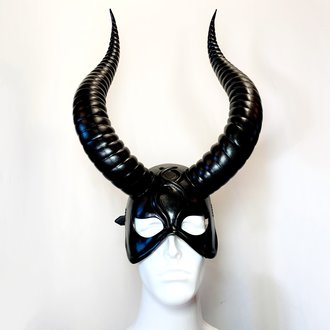 CECILIO LEATHER DESIGNS Big Horns Face Mask