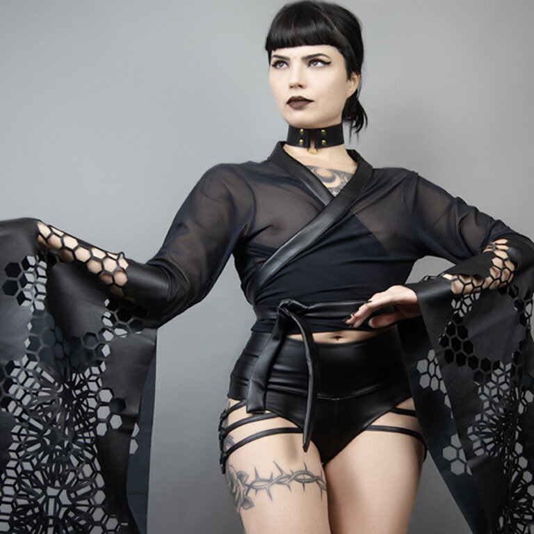 CYBERESQUE Gaya Crop Kimono