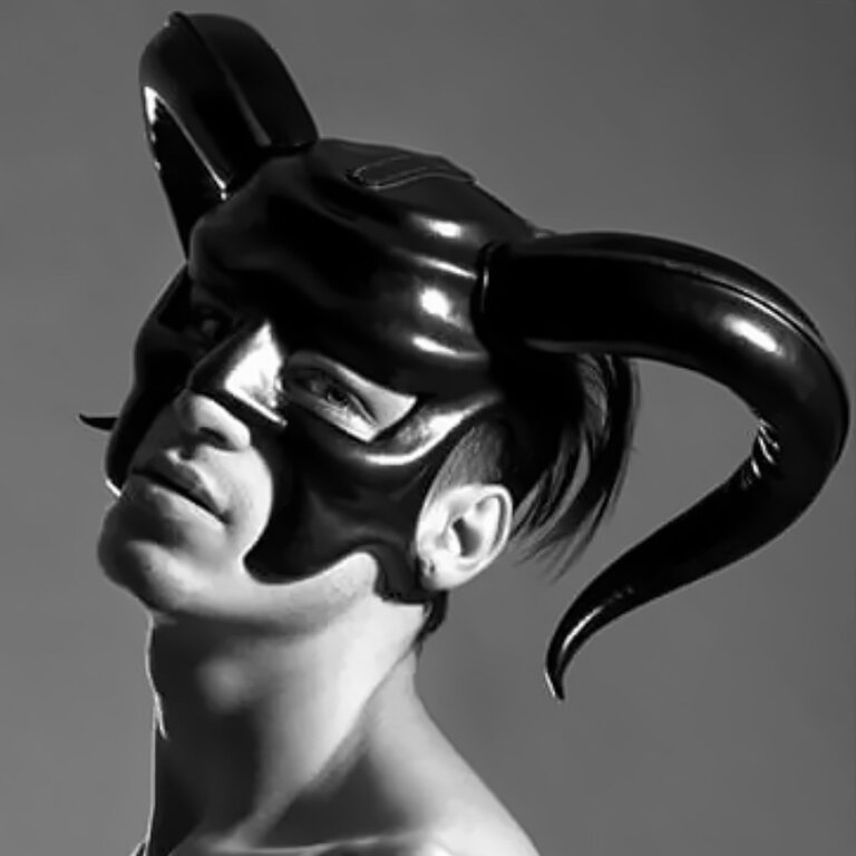 CECILIO LEATHER DESIGNS Full Face Horns Mask