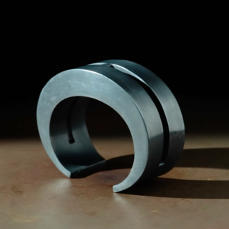 PARTS OF FOUR Crescent Crevice Bracelet (30mm, KAS) PARTS OF FOUR Crescent Crevice Bracelet (30mm, KAS)