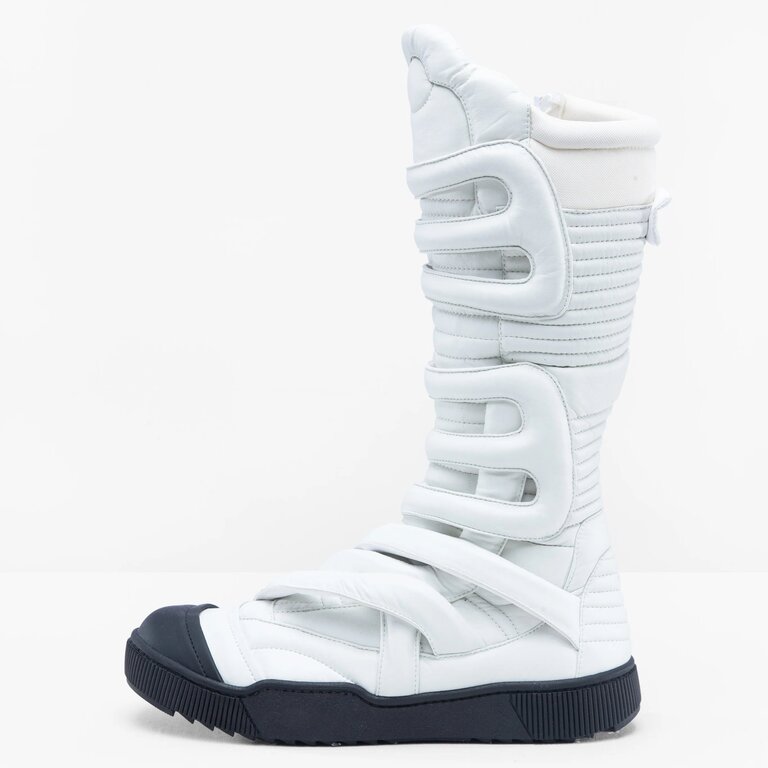 DEMOBAZA Boots Stargate Light