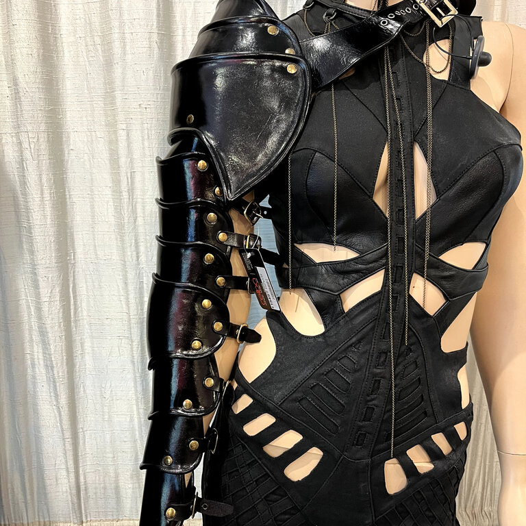 CECILIO LEATHER DESIGNS Arm Armor