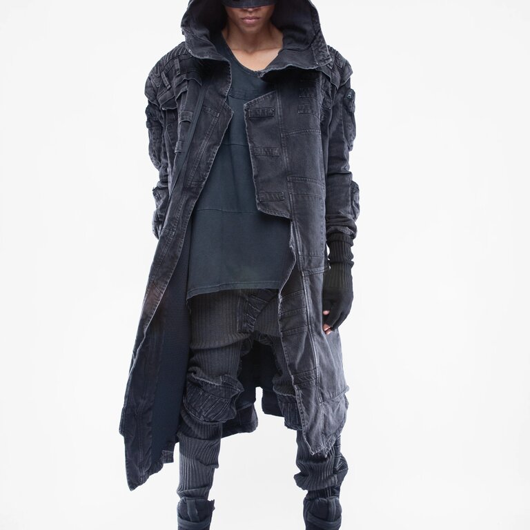 DEMOBAZA Top Coat Operator