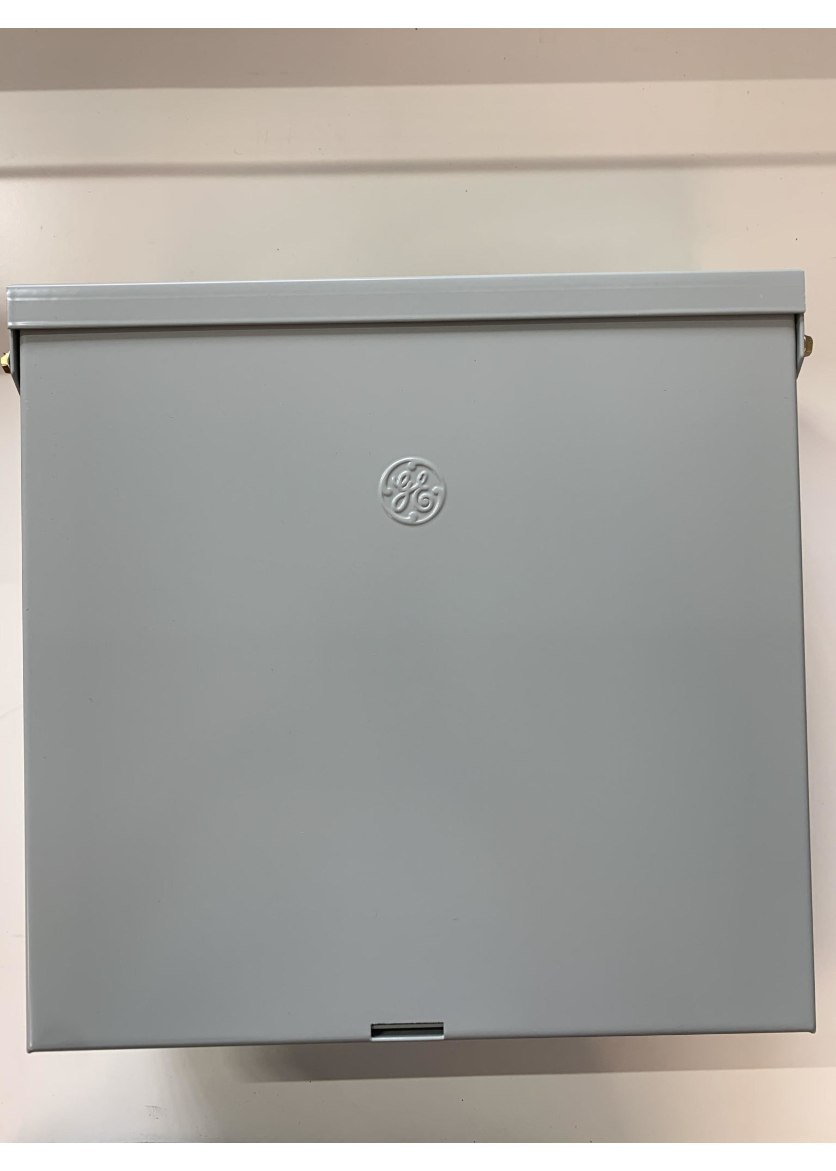 GE PANEL 8 CIRCUITOS 125 AMPS RAINTIGHT (TLM812RCU)