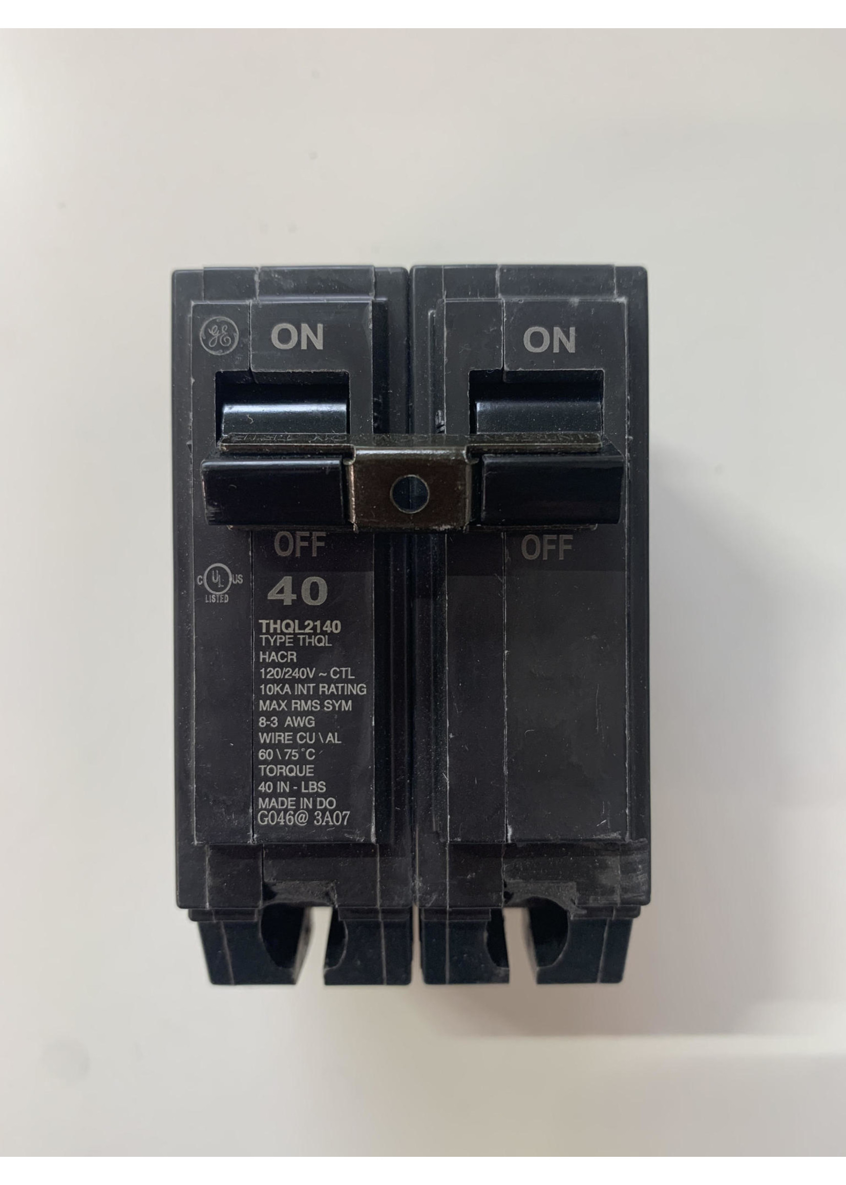 GE BREAKERTHICK POLO 2-40 AMPS  (THQL-2140)
