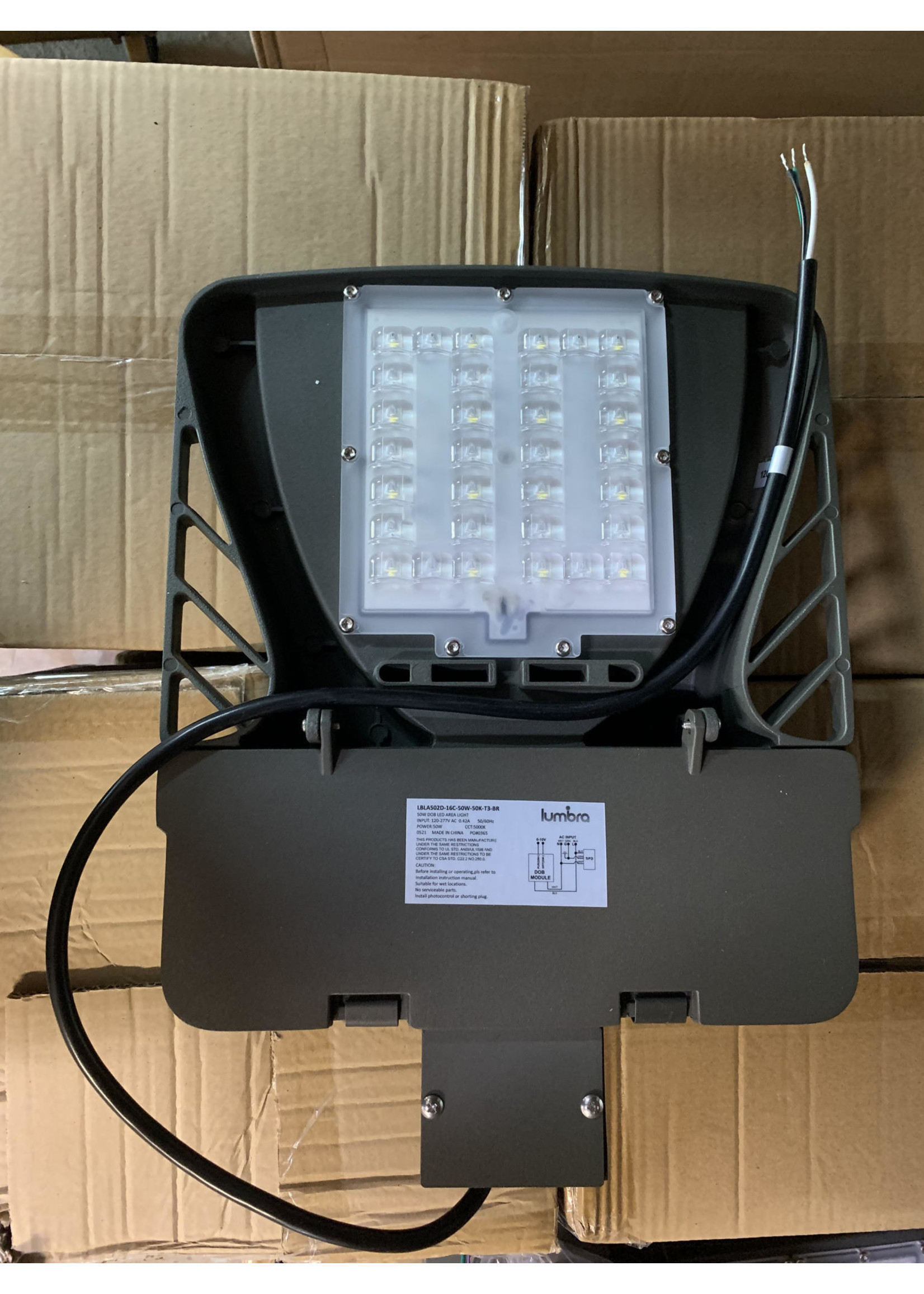 LUMBRA LBLA502D-16C-50W-50K-T3-BR  50W PARKING LOT LED FIXTURE 120-277V 5000K TYPE III