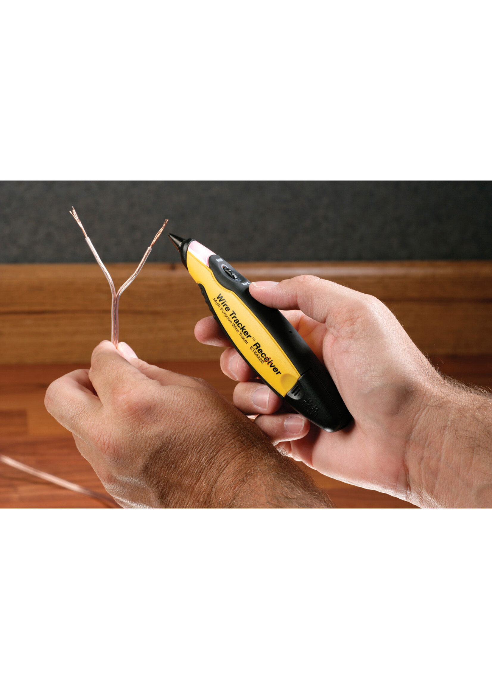 SPERRY ET64220 Lan WireTracker Tone and Probe Wire Tracer, Identifies Coax, CAT 5, Speaker, Phone, any Non-Energized Wire