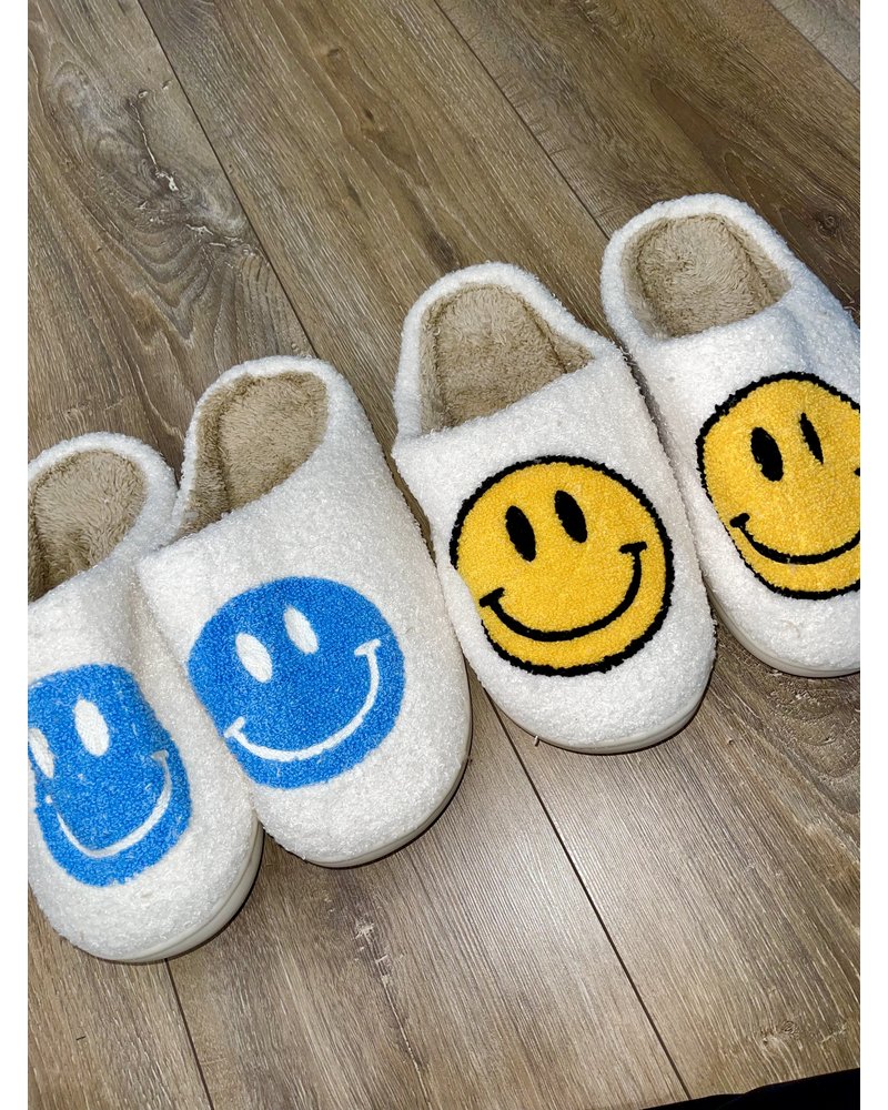 Melody Smile Slippers Closed