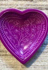 Venture Imports Pattern Heart Dishes