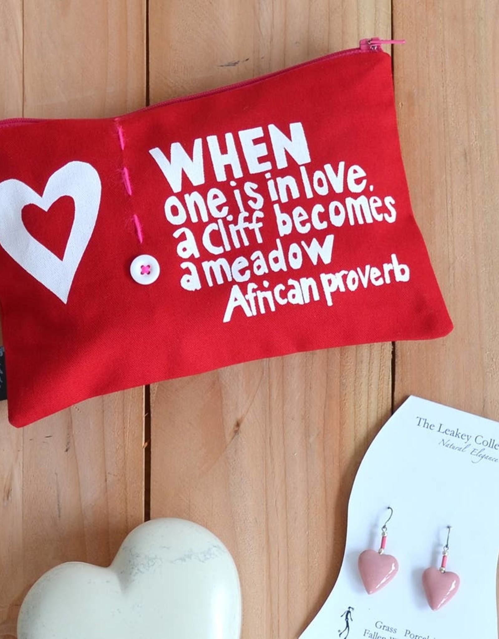 Swahili African Modern When One is in Love 8" African Proverb Red Pouch