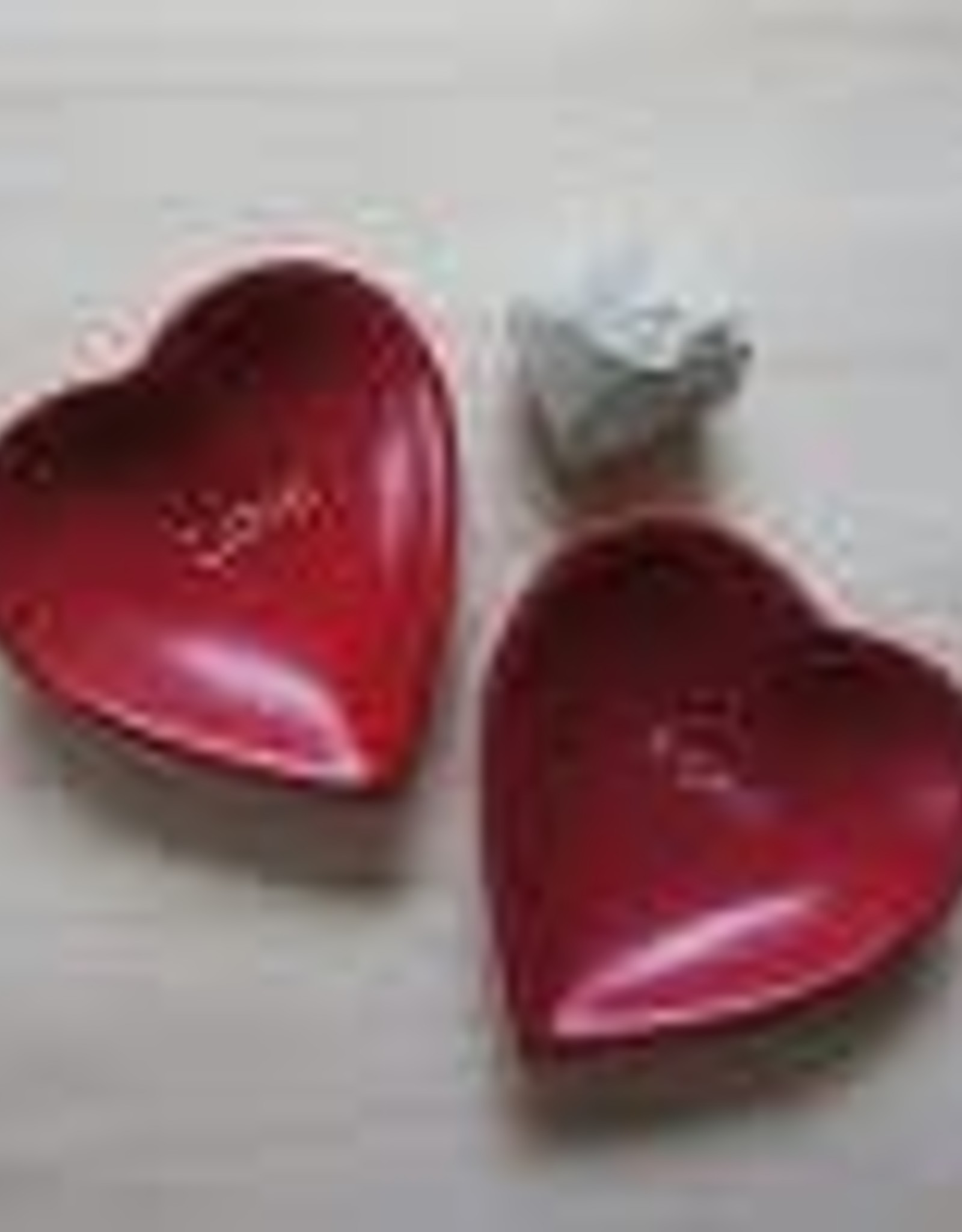 Venture Imports Word Heart Dishes - Love