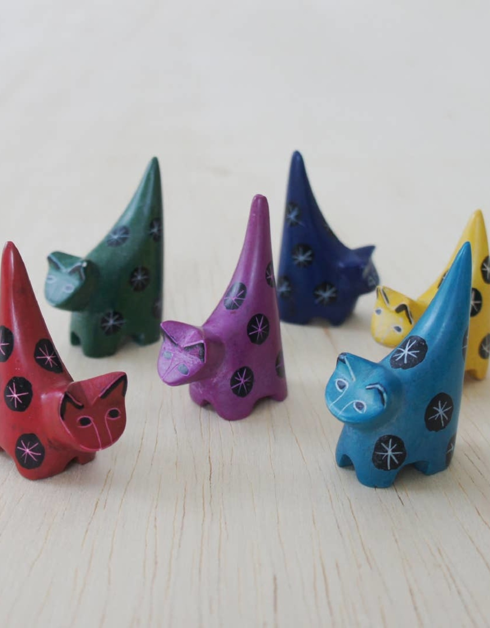 Global Crafts Tiny Cats - Kisii Stone  1.5 - 2"