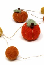 Global Crafts Pumpkin Felt Garland