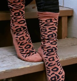 Conscious Step Socks that Protect Cheetahs (Spots)