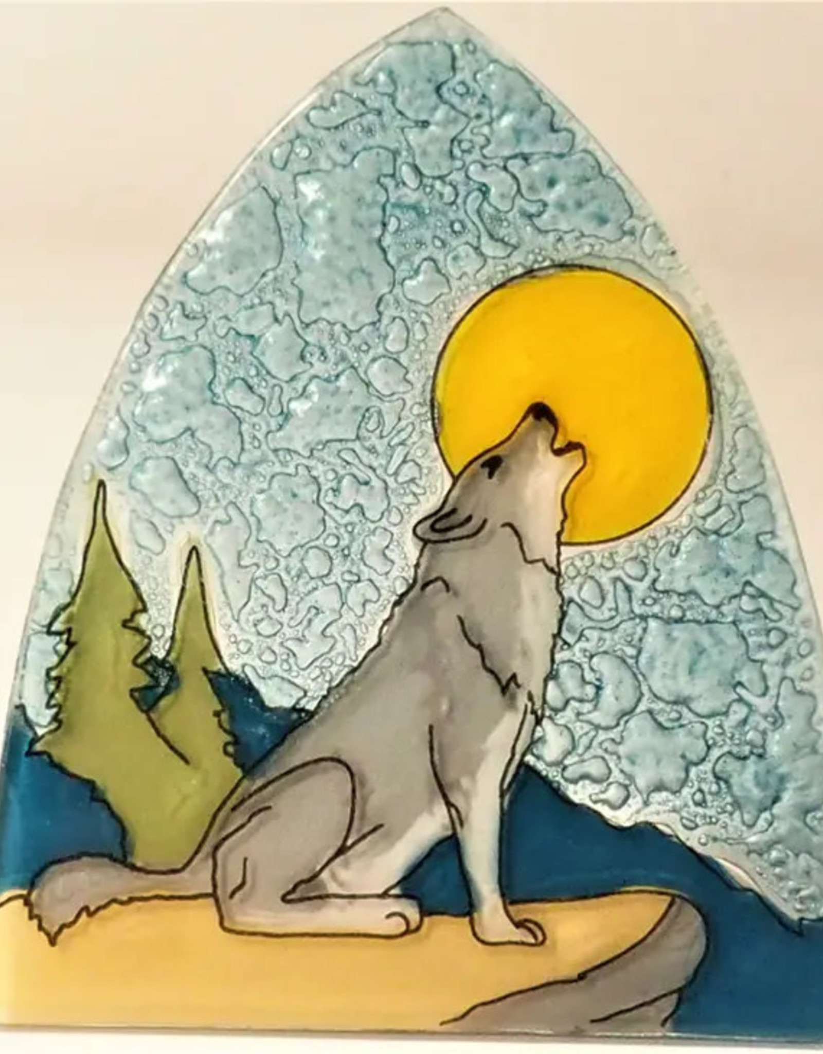 Pampeana Wolf Howling in Day Nightlight