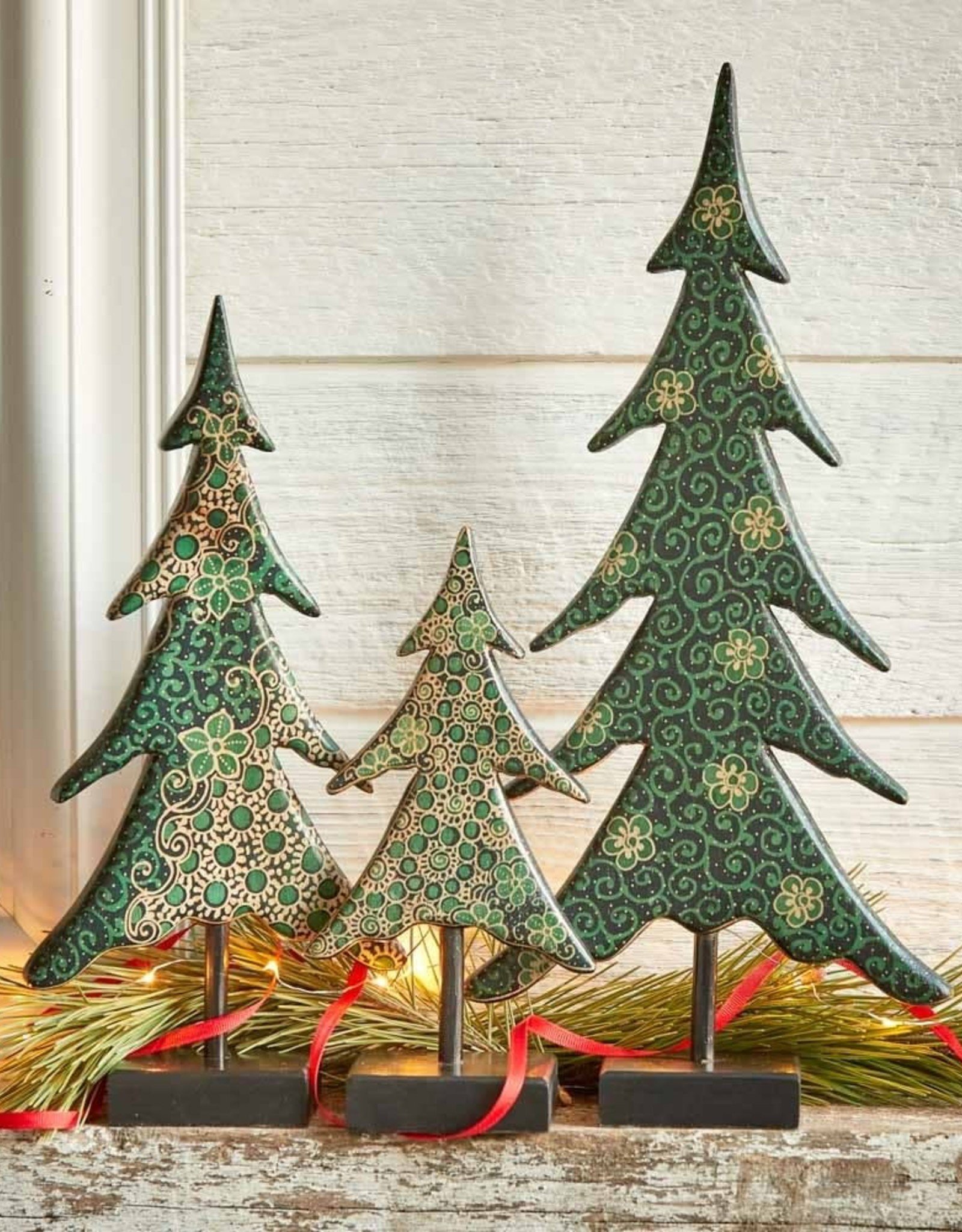 Serrv Batik Holiday Tree - Medium