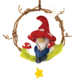 dZi Handmade Fishing Gnome Mini Wreath