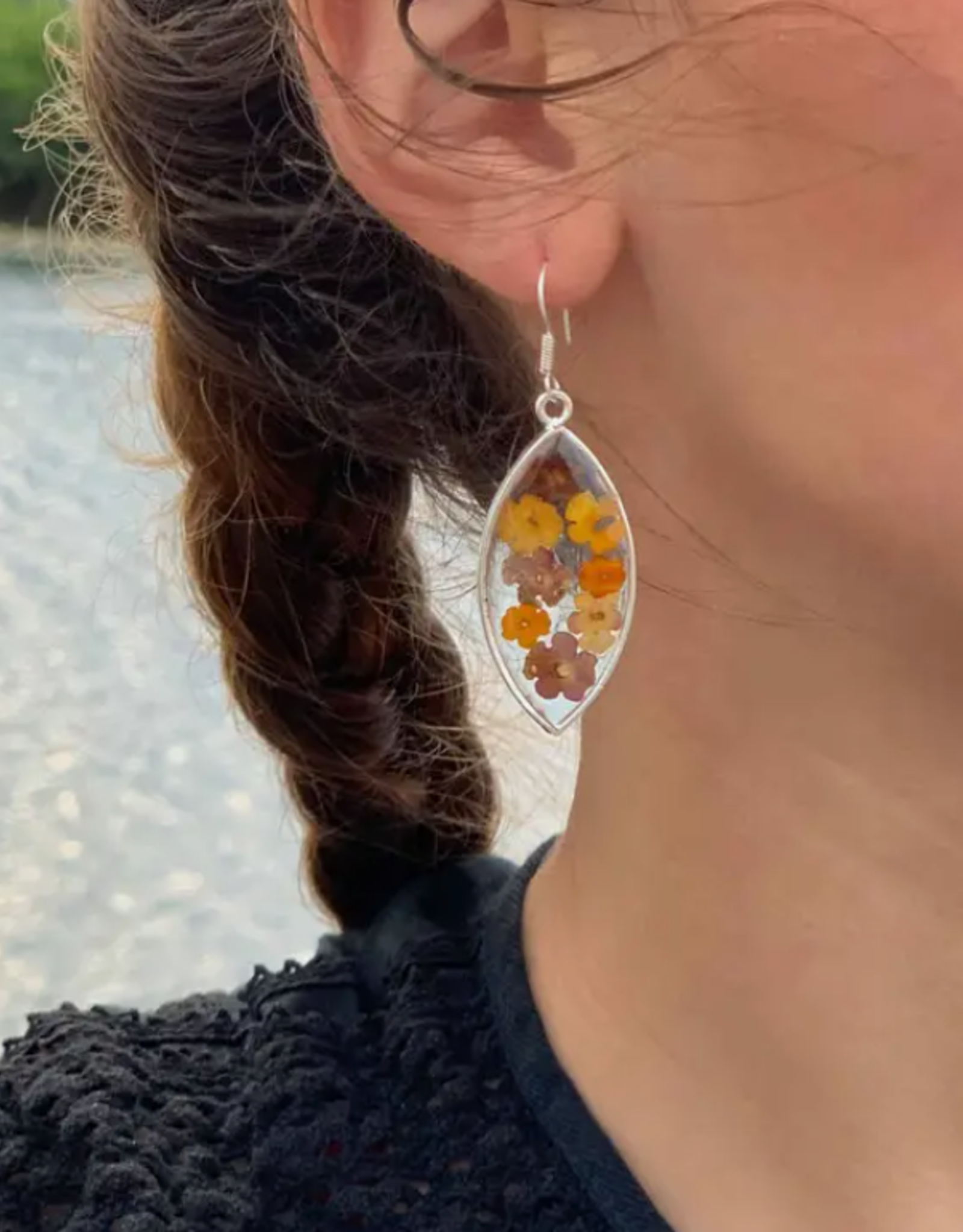 Global Crafts Pressed Flower Ellipse Dangle Earrings