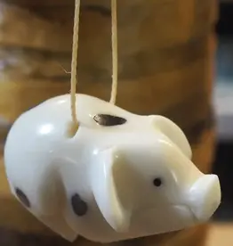 Pampeana Pig Tagua Nut Ornament