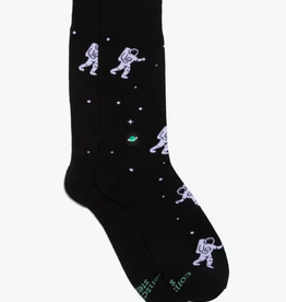 Conscious Step Socks that Support Space Exploration (Floating Astronauts)