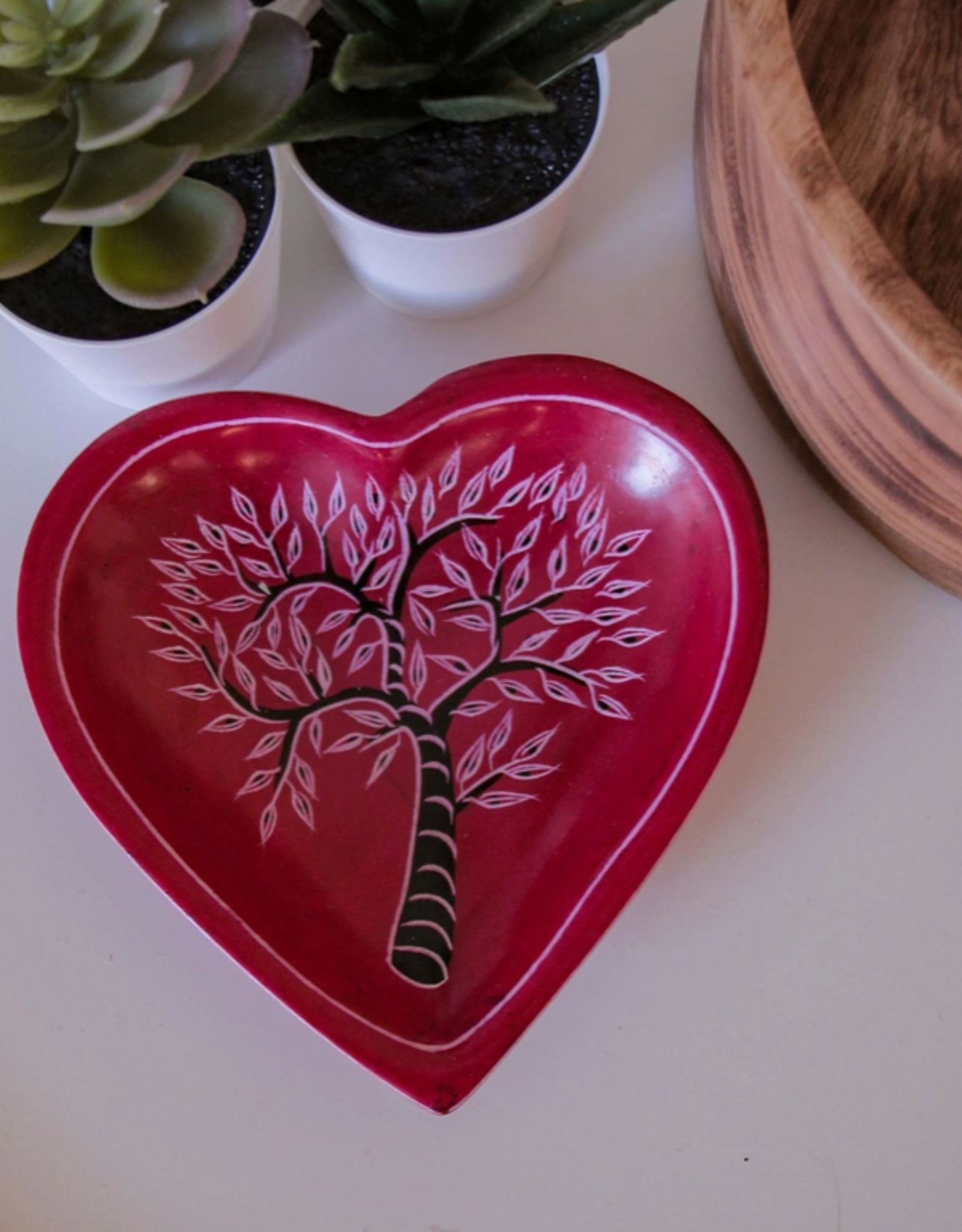 Global Crafts Soapstone Heart Trinket Bowl - Medium Red Acacia Tree