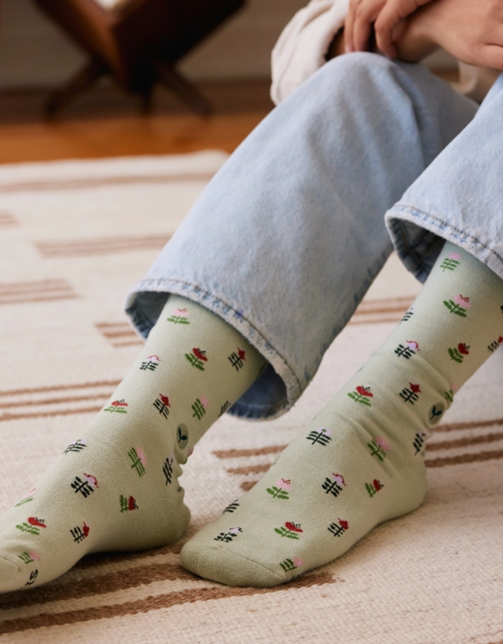 Conscious Step Socks that Plant Trees (Green Tulips)