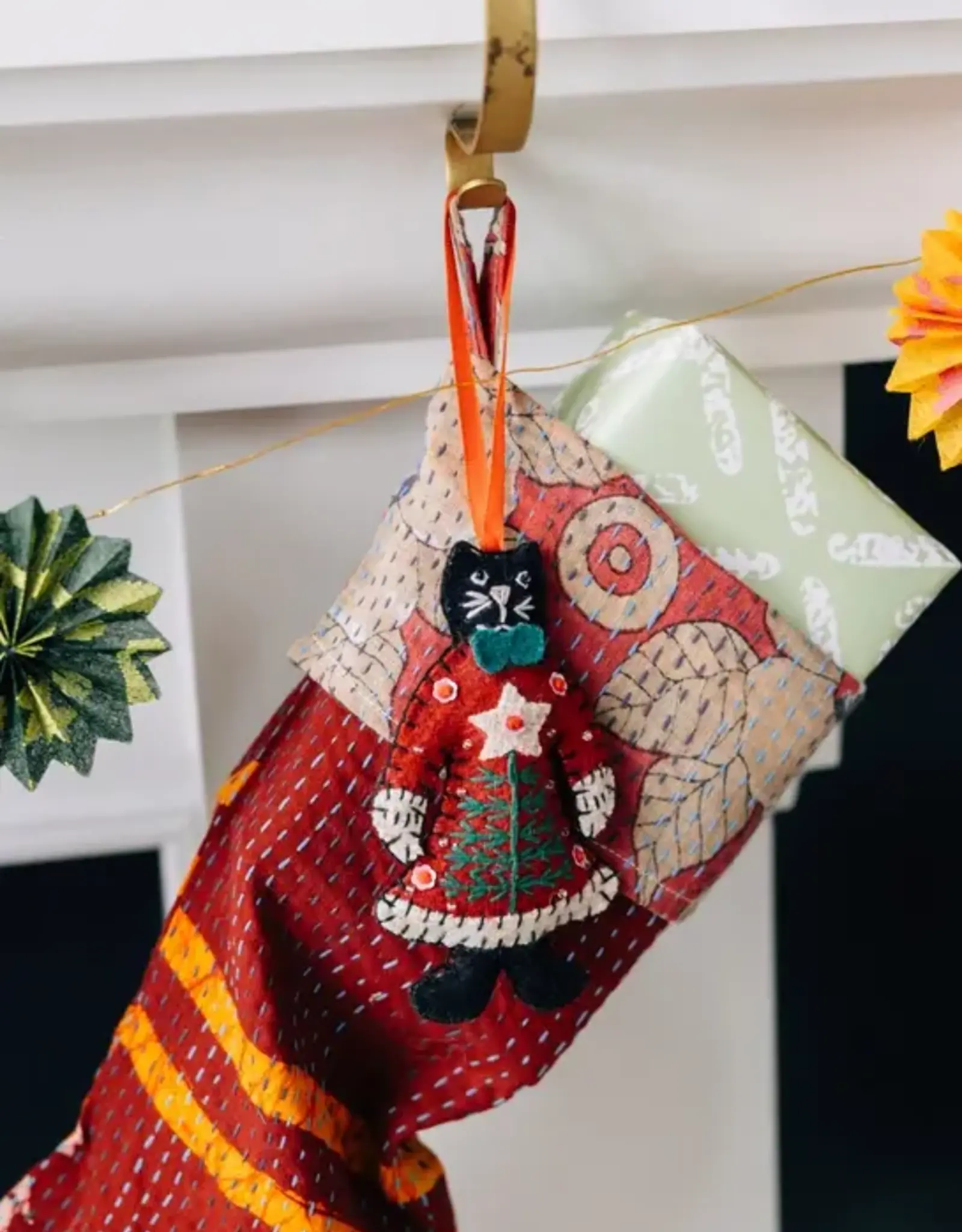 Ten Thousand Villages Mrs. Cat Claws Felt Ornament