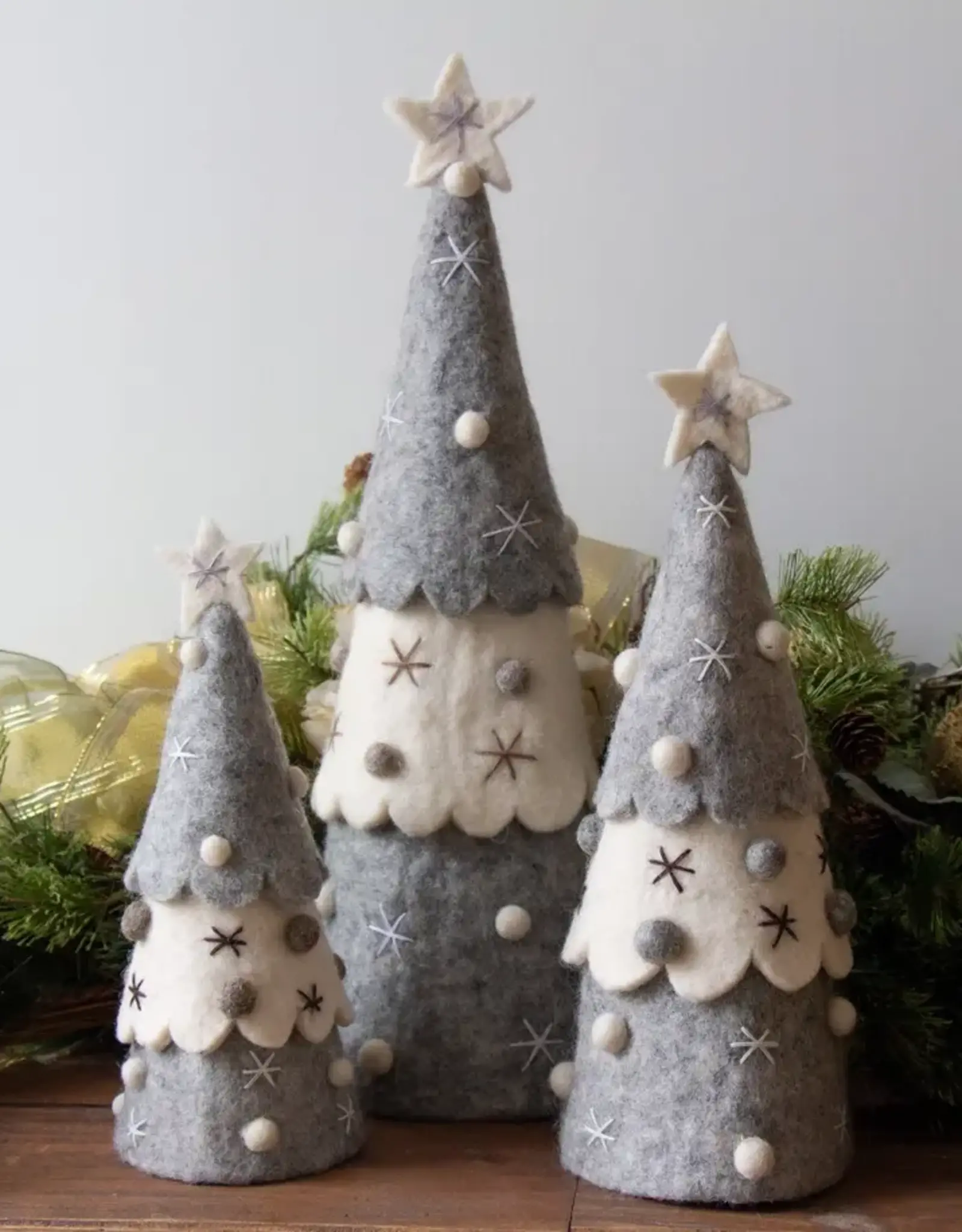 Global Crafts Silver and White Christmas Tree Decor (Large)
