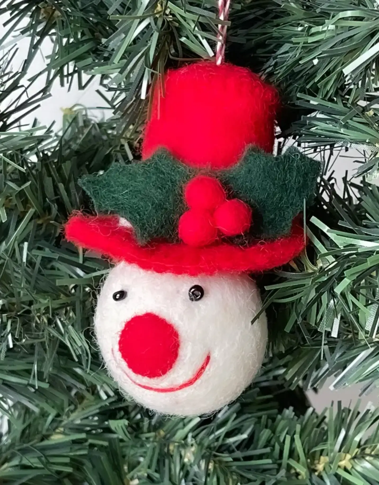 Global Crafts Snow Friend with a Top Hat Ornament