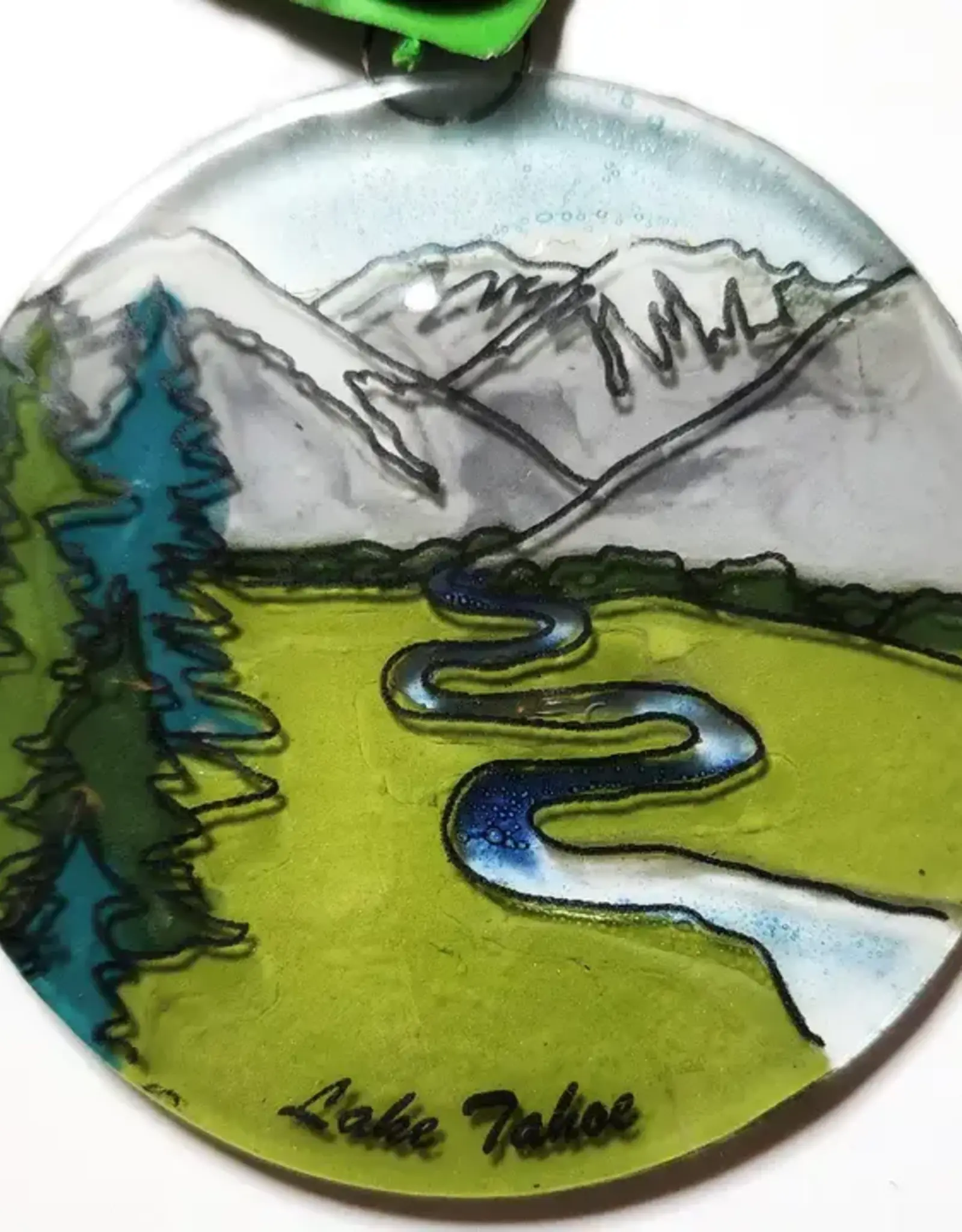 Pampeana Mountain View Ornament