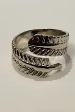 Dandarah Handmade Brass Ring Plated With Chrome - Leaf