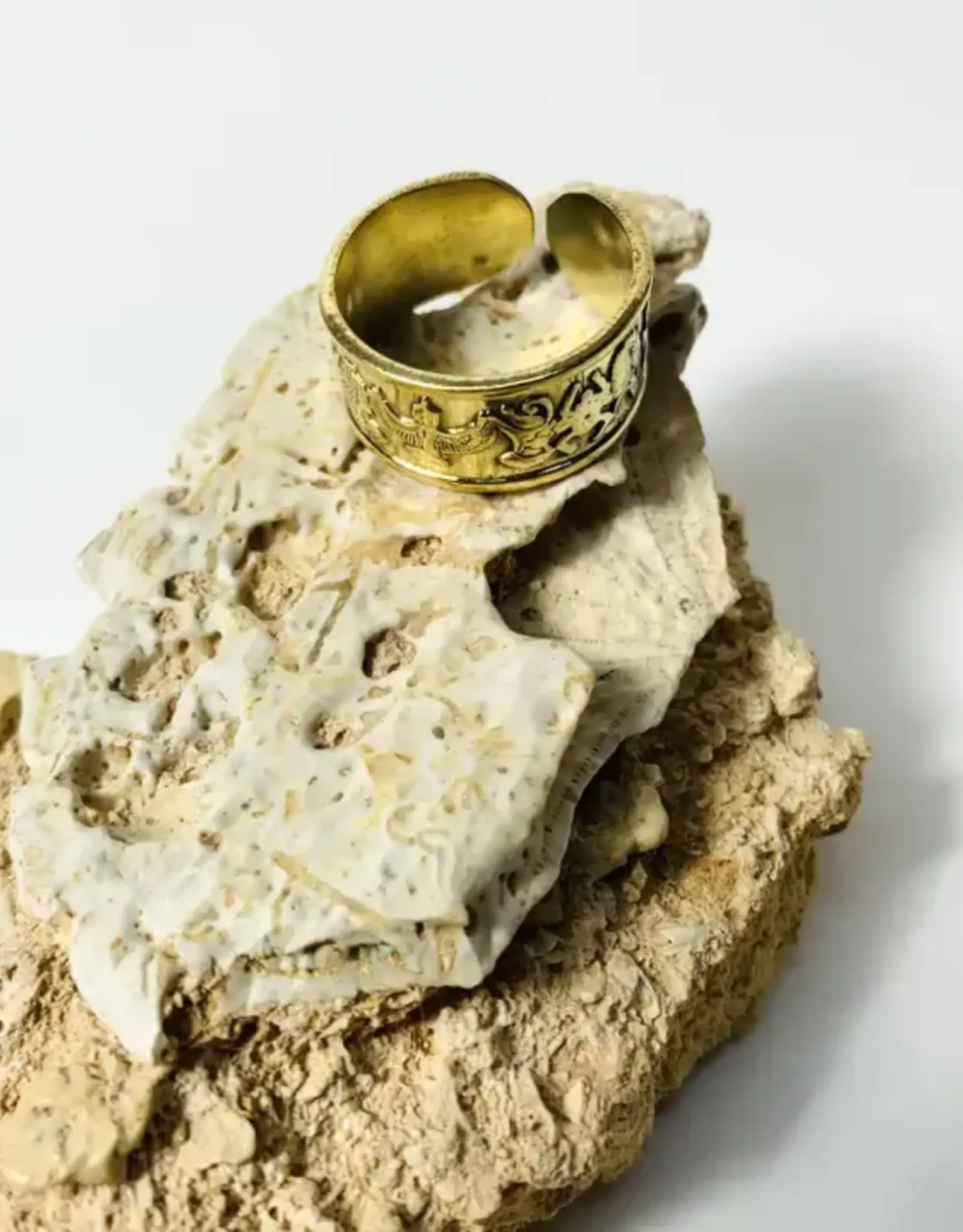 Dandarah Handmade Brass Ring - Ancient Egypt Symbols