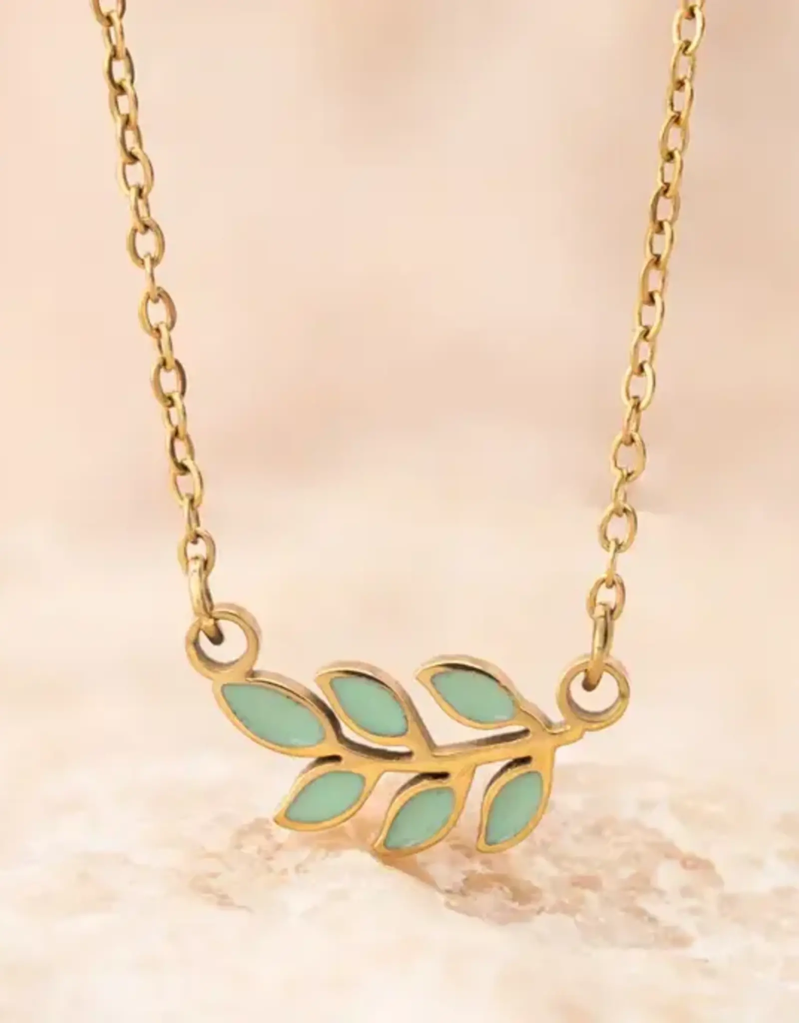 Starfish Project Rowen Leaf Necklace in Mint