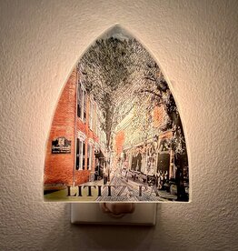 Pampeana Lititz Building Nightlight