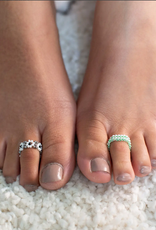 Lucia's Imports Flower Ring