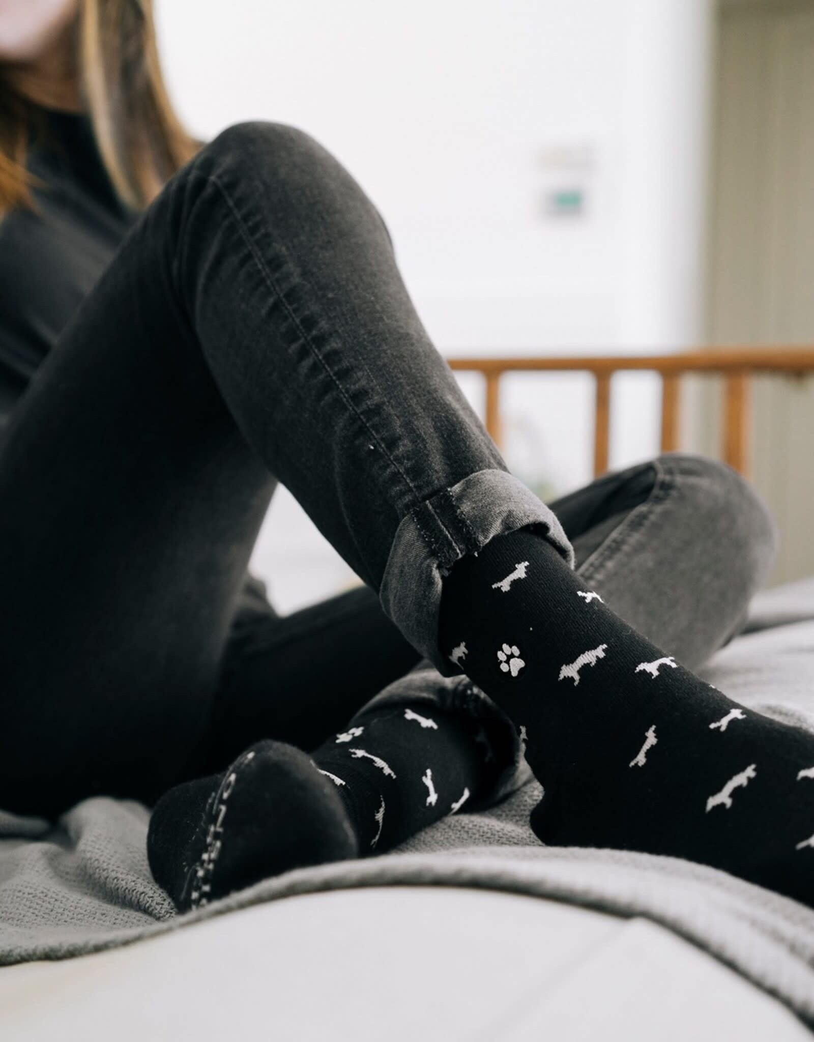 Conscious Step Socks that Save Dogs (Black)
