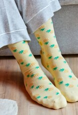 Conscious Step Socks that Provide Meals (Pineapples)