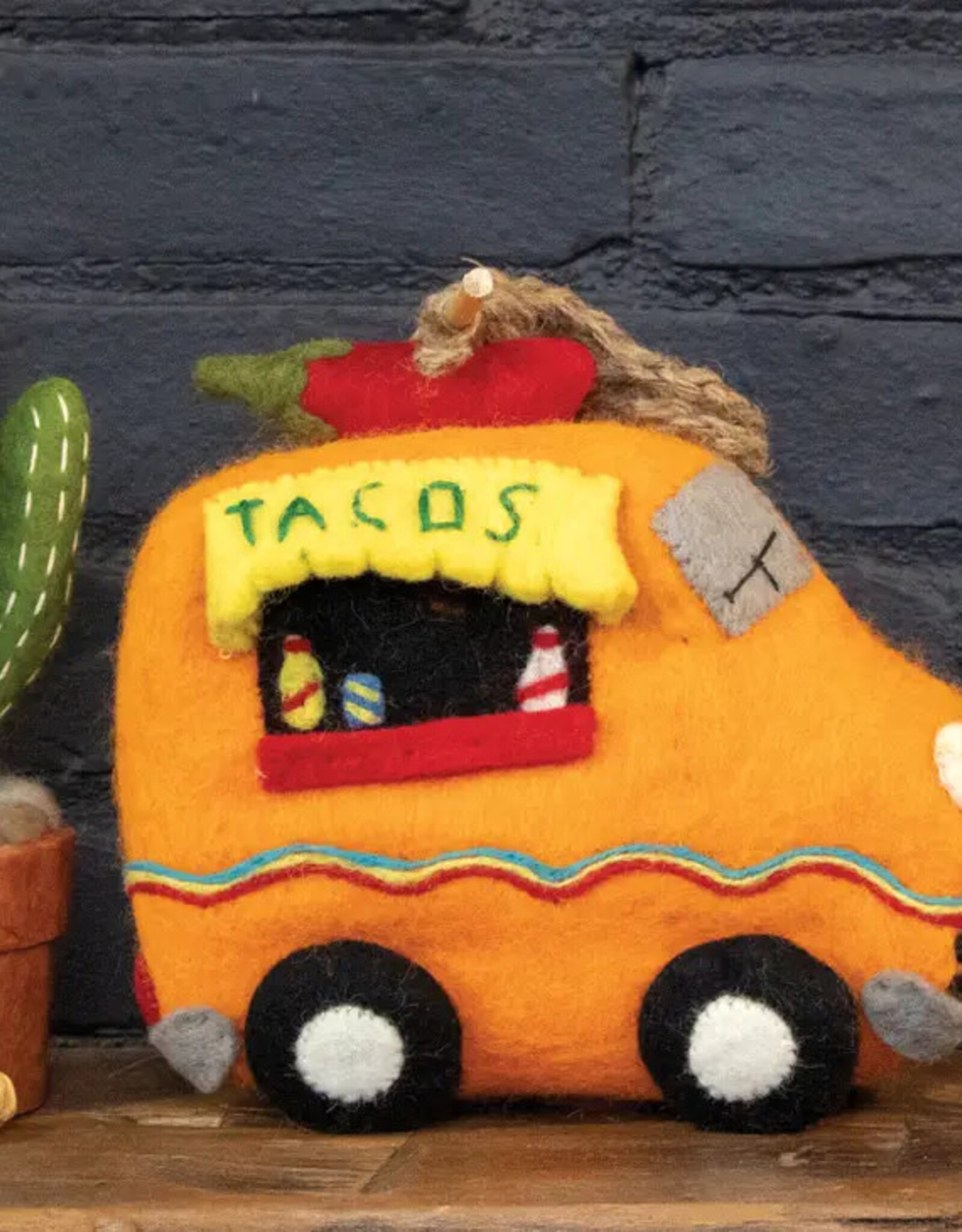 dZi Handmade Taco Truck Birdhouse