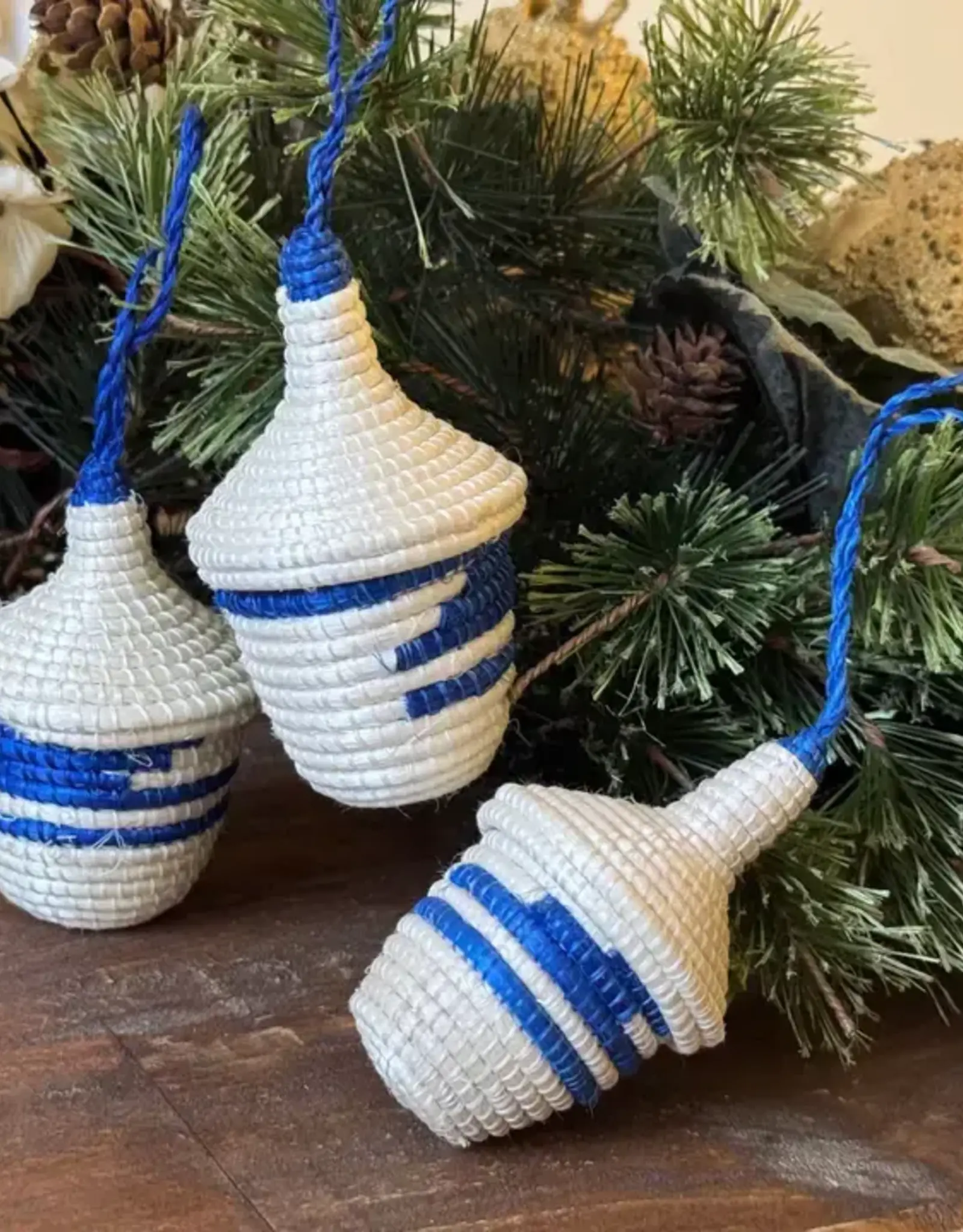 Global Crafts Rwanda Woven Basket Shaped Ornament