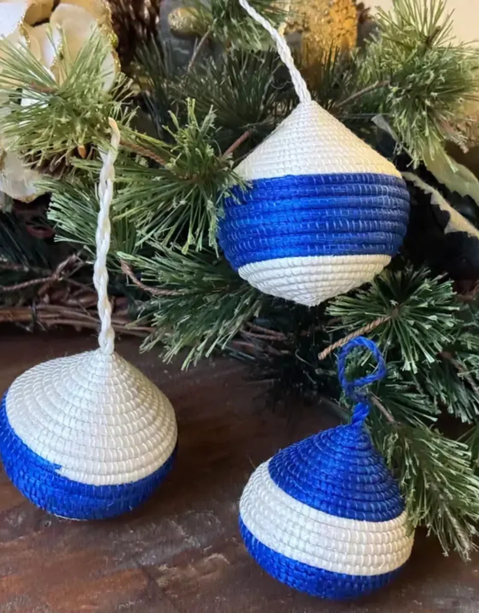 Global Crafts Rwanda Woven Basket Shaped Ornament