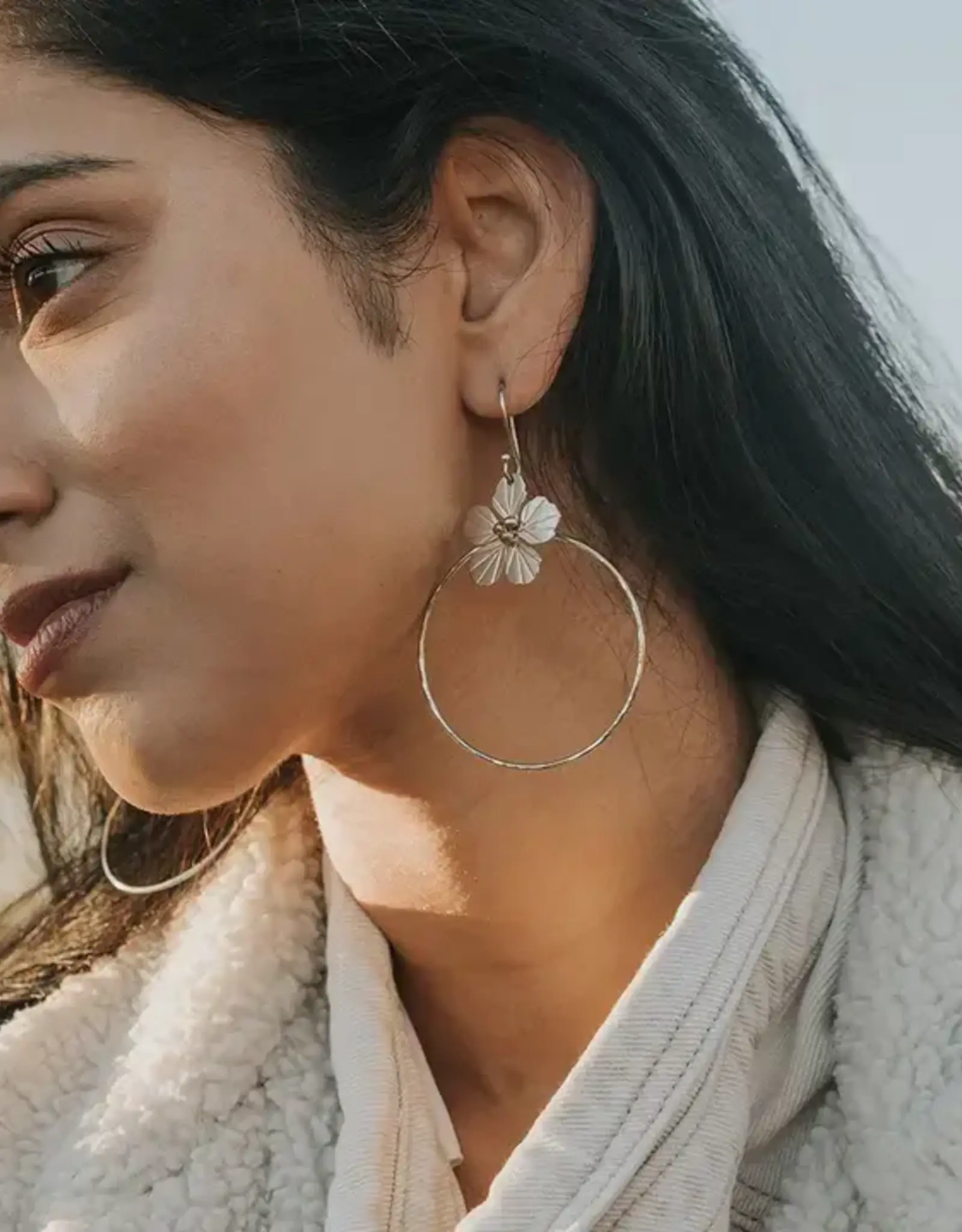 Matr Boomie Sayuri Flower Silver Hoop Earrings