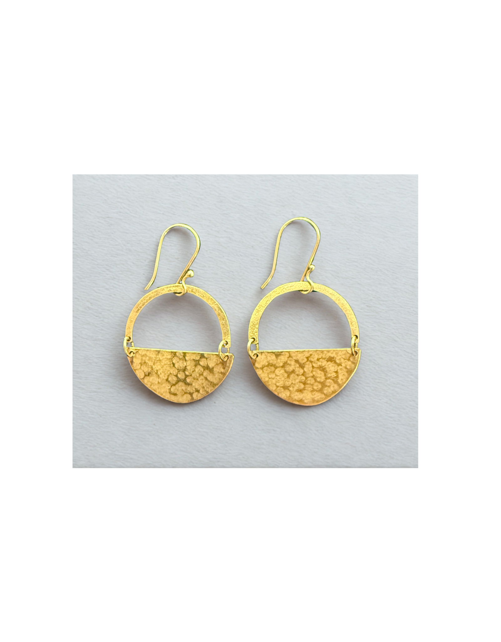 Ten Thousand Villages Canada Full Circle Luna Hammered Brass Earrings