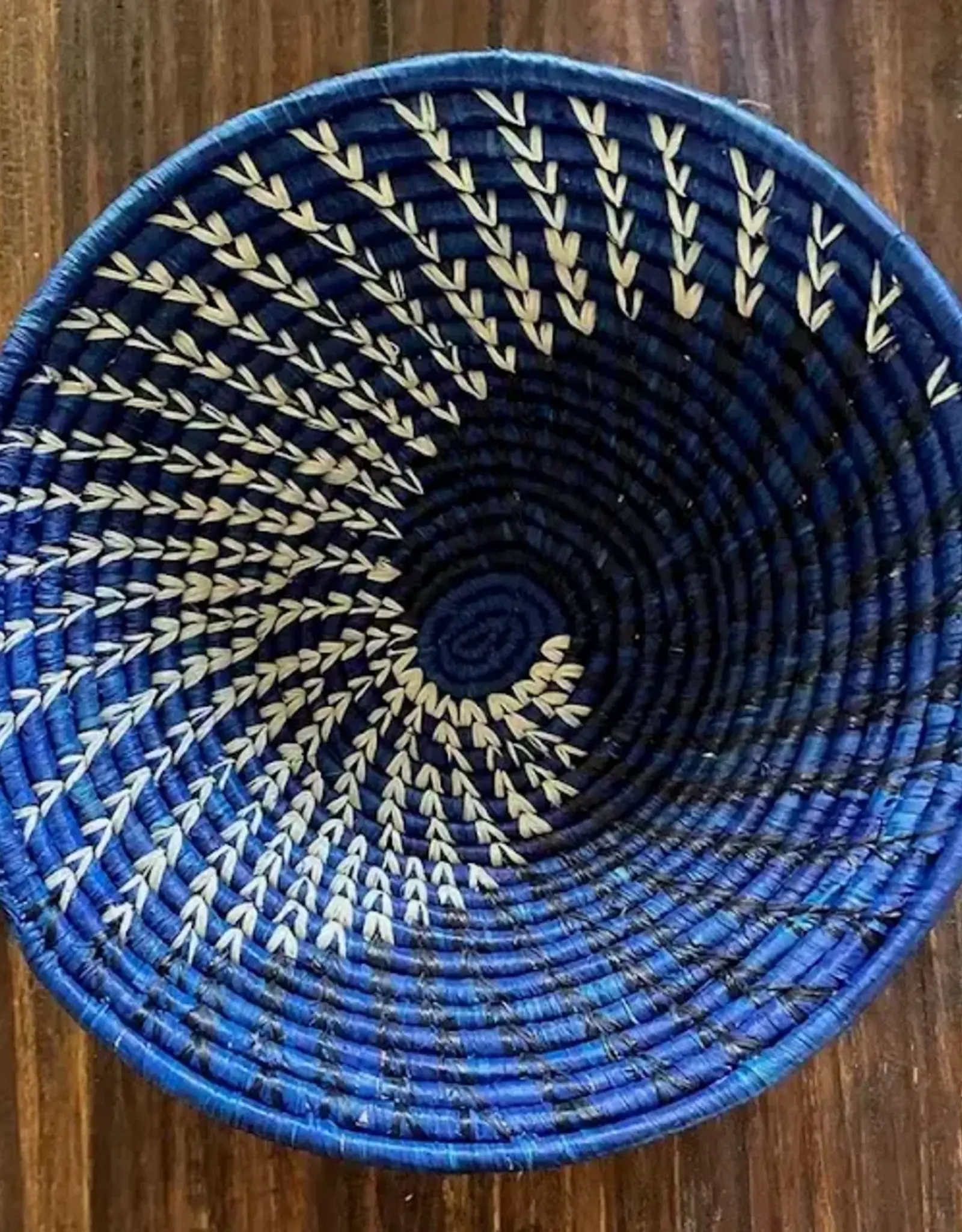 Gitzell Fair Trade Royal Blue Raffia Fruit Basket