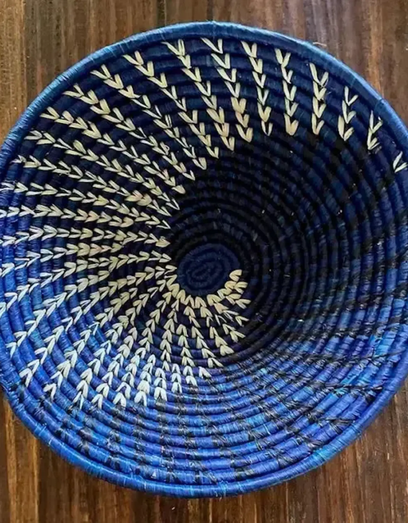 Gitzell Fair Trade Sky Blue Raffia Fruit Basket