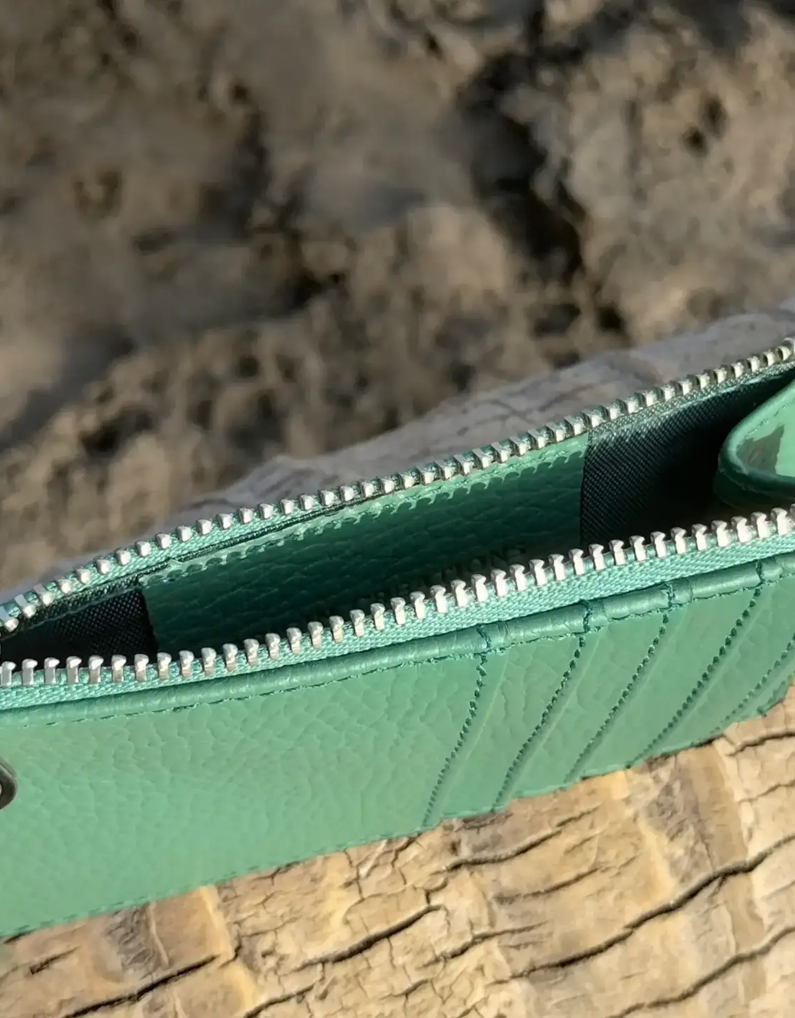 Twin Engine Leaf Green Zippered Card Wallet