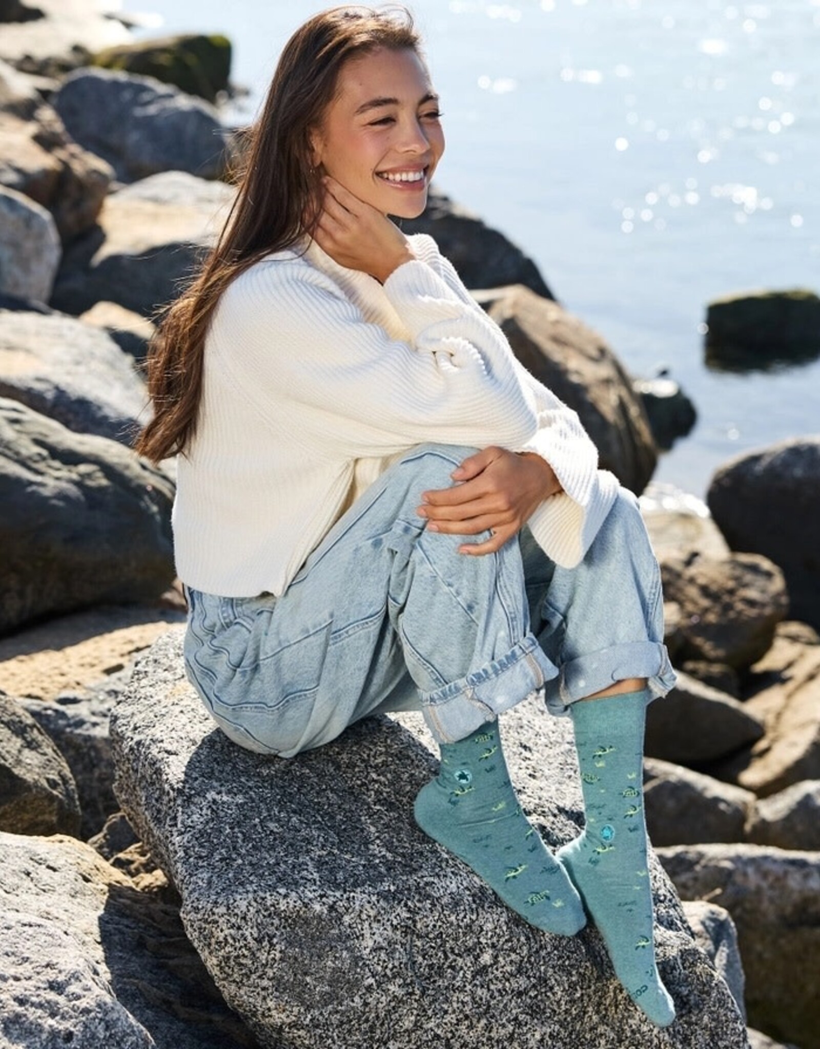 Conscious Step Socks that Protect Sea Turtles (Light Blue)