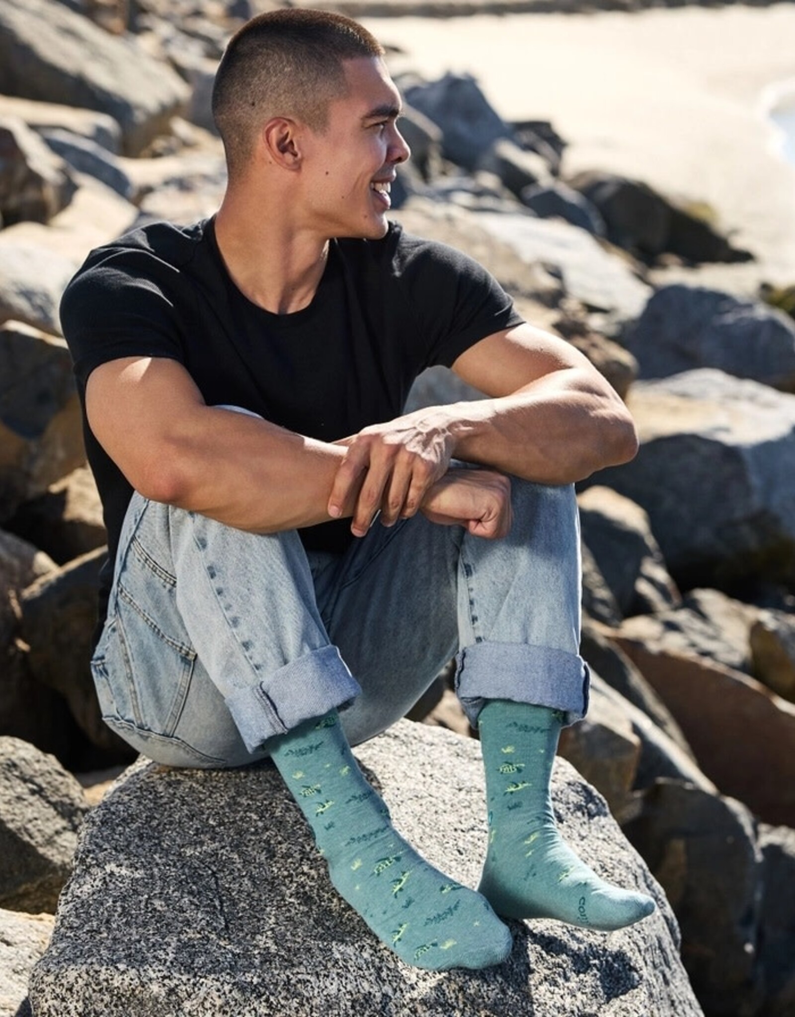 Conscious Step Socks that Protect Sea Turtles (Light Blue)